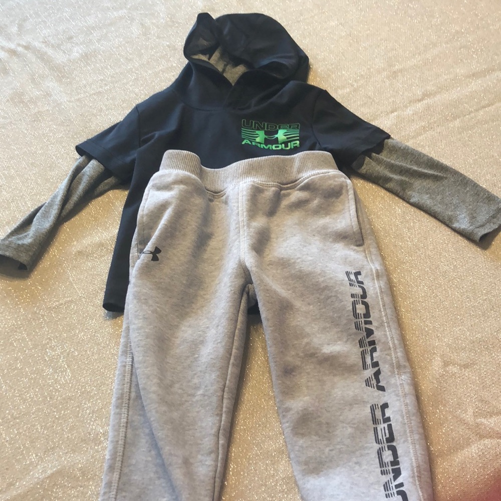 Under Armour 2 piece outfit